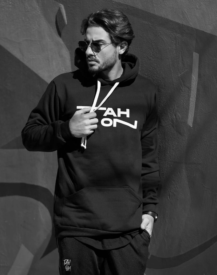 Editorial P&B — conjunto TAH ON